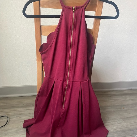 Scalloped Halter Neck Dress - Picture 6 of 6